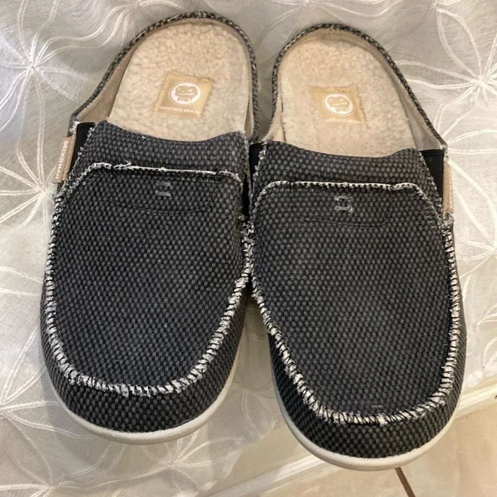 Gecko Man Slip On Shoes
